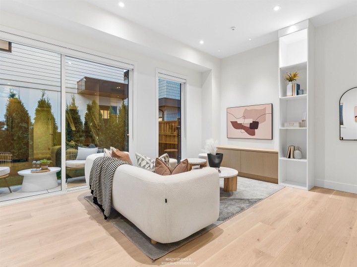 Photo 30 at 2 - 2541 E 2nd Avenue, Renfrew VE, Vancouver East