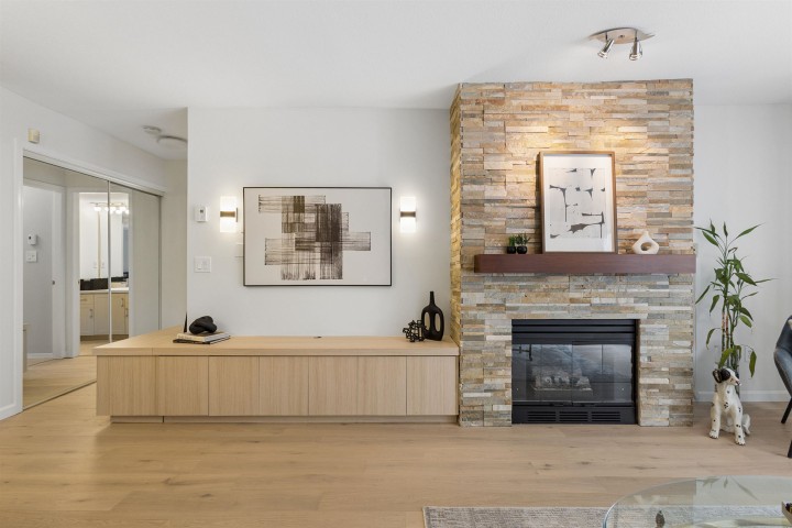 Photo 3 at 305 - 980 W 21st Avenue, Cambie, Vancouver West