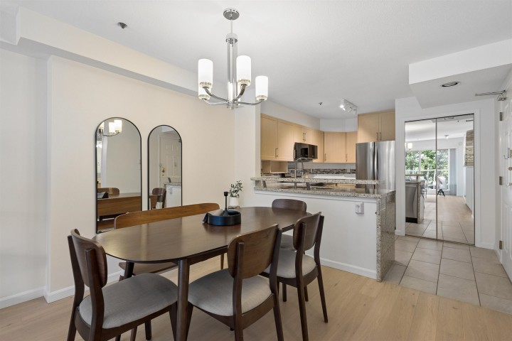 Photo 8 at 305 - 980 W 21st Avenue, Cambie, Vancouver West