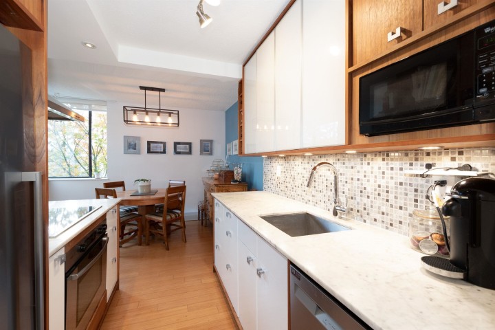 Photo 6 at 201 - 1127 Barclay Street, West End VW, Vancouver West