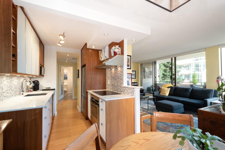 Photo 10 at 201 - 1127 Barclay Street, West End VW, Vancouver West