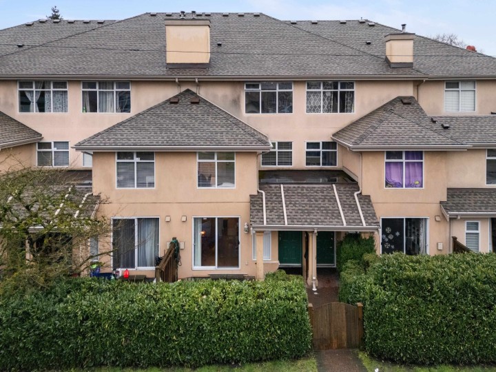 Photo 14 at 15 - 3428 Adanac Street, Renfrew VE, Vancouver East