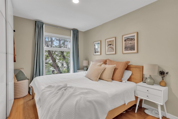 Photo 13 at 315 - 2020 W 8th Avenue, Kitsilano, Vancouver West