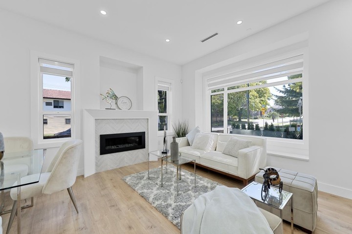 Photo 2 at 2995 E 17th Avenue, Renfrew Heights, Vancouver East