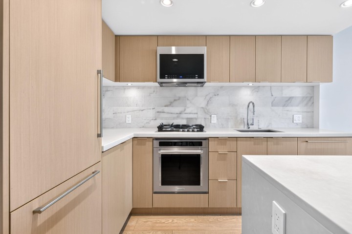 Photo 3 at 1506 - 8189 Cambie Street, Marpole, Vancouver West