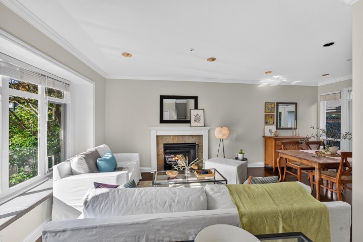 Photo 6 at 135 E 43rd Avenue, Main, Vancouver East