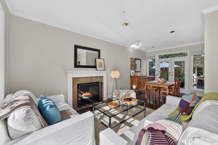 Photo 11 at 135 E 43rd Avenue, Main, Vancouver East