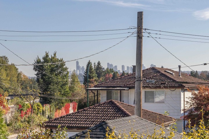 Photo 32 at 3368 Parker Street, Renfrew VE, Vancouver East