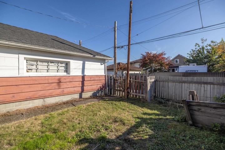 Photo 38 at 3368 Parker Street, Renfrew VE, Vancouver East