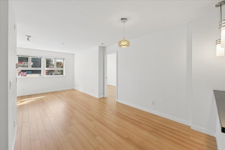 Photo 13 at 218 - 405 Skeena Street, Renfrew VE, Vancouver East