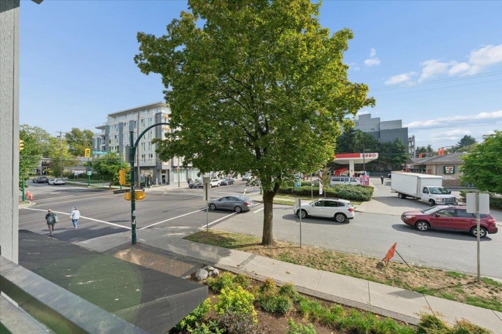 Photo 19 at 218 - 405 Skeena Street, Renfrew VE, Vancouver East