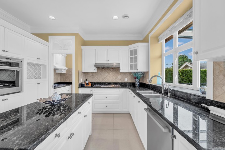 Photo 15 at 2498 W 22nd Ave Avenue, Arbutus, Vancouver West