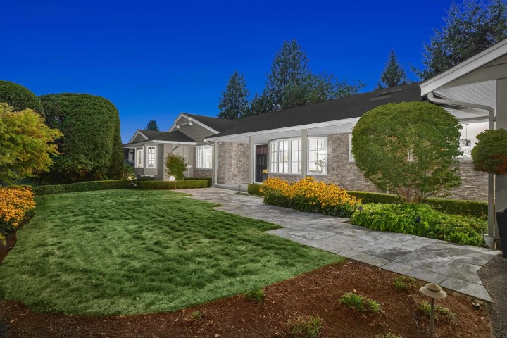 Photo 39 at 885 Margaree Place, Cedardale, West Vancouver