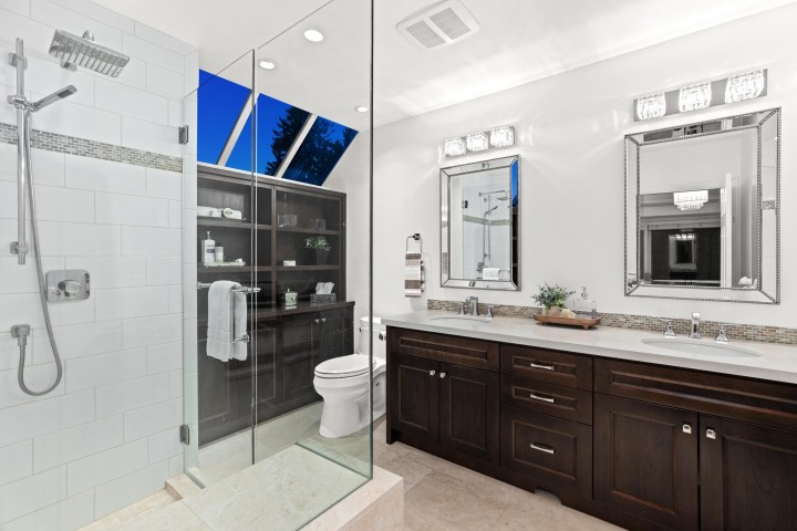 Photo 21 at 885 Margaree Place, Cedardale, West Vancouver