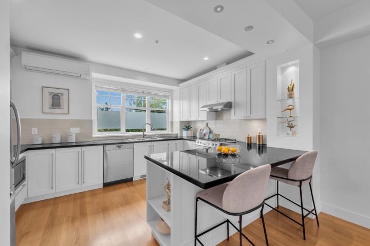 Photo 11 at 5603 Willow Street, Cambie, Vancouver West