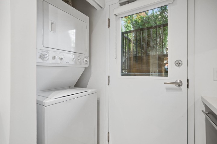 Photo 14 at 2818 Watson Street, Mount Pleasant VE, Vancouver East