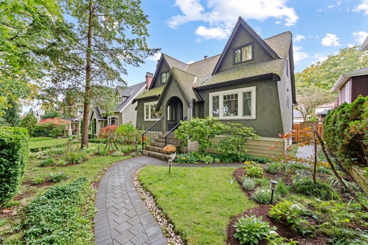 Photo 2 at 2923 W 32nd Avenue, MacKenzie Heights, Vancouver West
