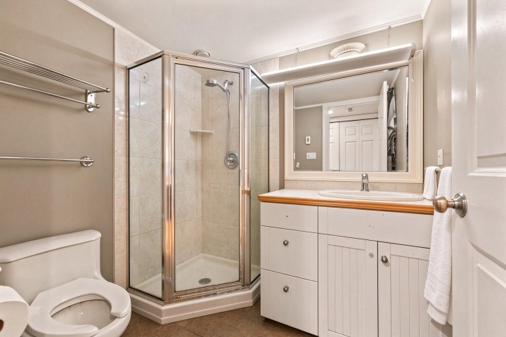 Photo 18 at 2923 W 32nd Avenue, MacKenzie Heights, Vancouver West