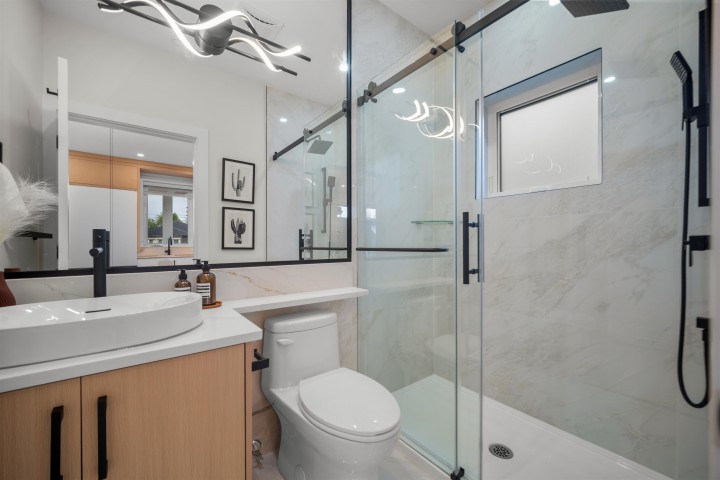 Photo 16 at 1554 W 66th Avenue, S.W. Marine, Vancouver West