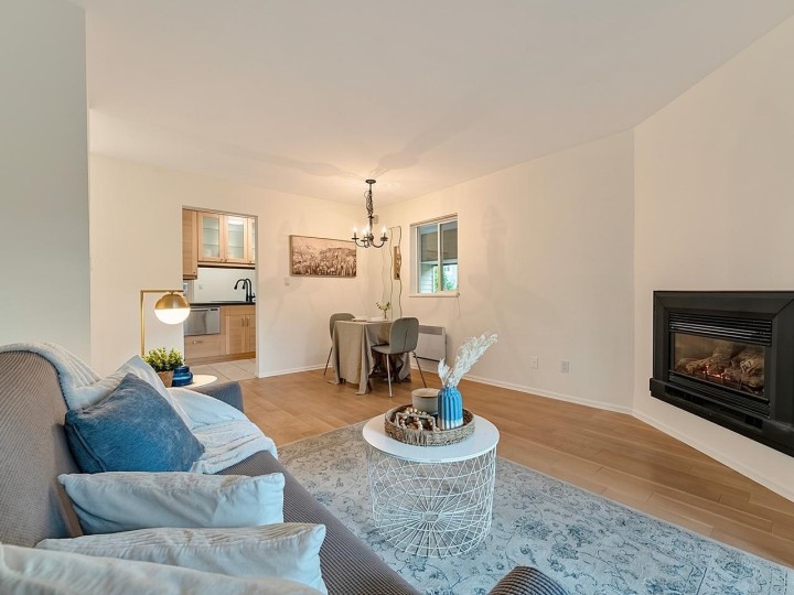 Photo 6 at 7 - 3250 W 4th Avenue, Kitsilano, Vancouver West