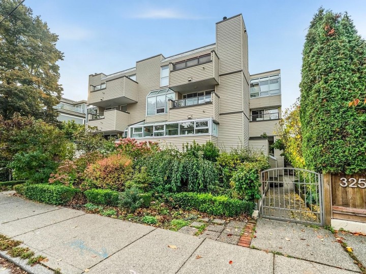 Photo 21 at 7 - 3250 W 4th Avenue, Kitsilano, Vancouver West