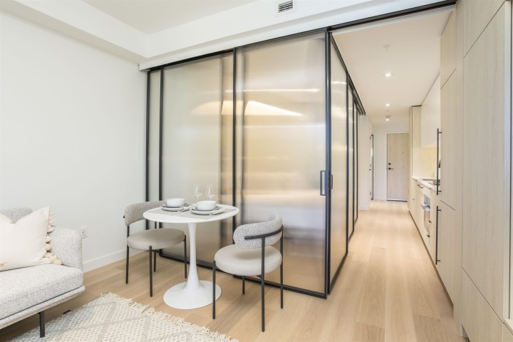 Photo 14 at 426 - 2471 St. George Street, Mount Pleasant VE, Vancouver East