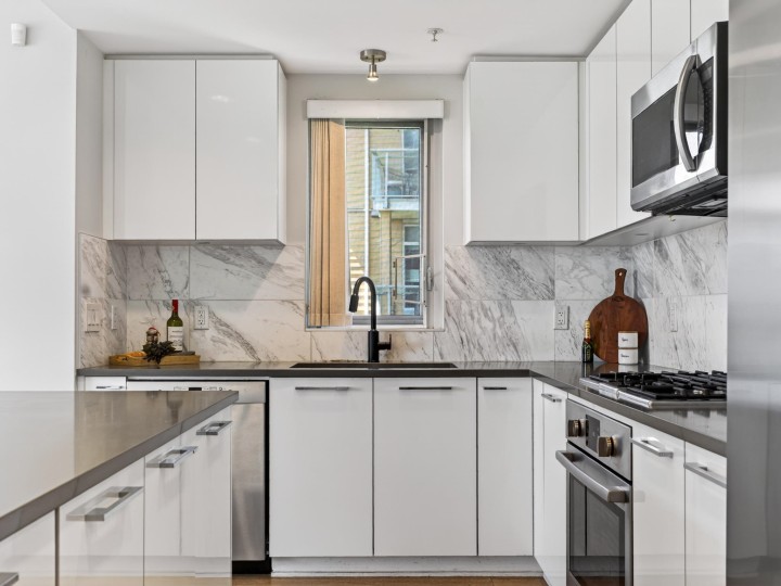 Photo 13 at 305 - 3281 E Kent Avenue North, South Marine, Vancouver East