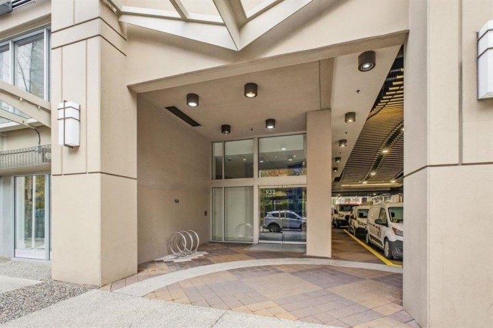 Photo 37 at 1104 - 933 Hornby Street, Downtown VW, Vancouver West