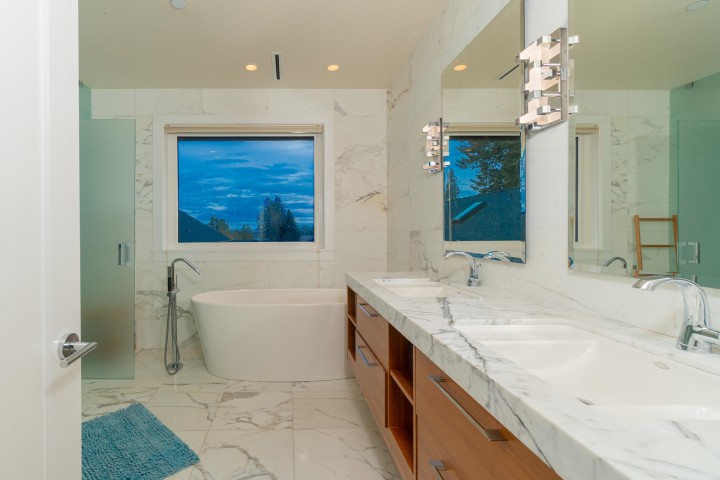 Photo 17 at 2408 Mathers Avenue, Dundarave, West Vancouver