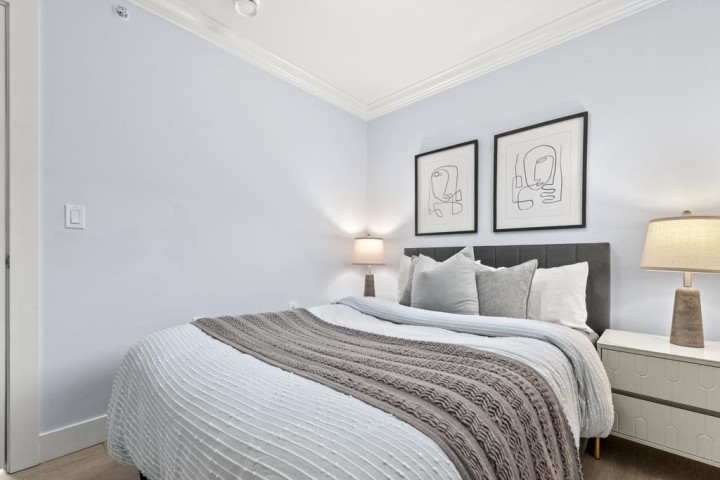 Photo 13 at 2216 Mannering Avenue, Victoria VE, Vancouver East