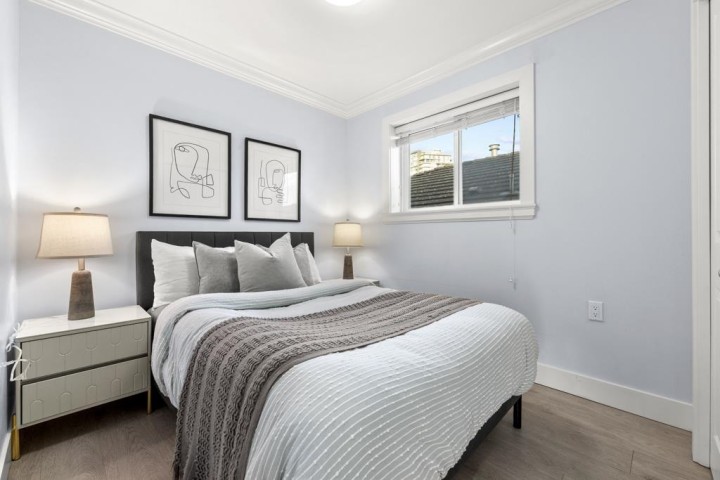 Photo 12 at 2216 Mannering Avenue, Victoria VE, Vancouver East