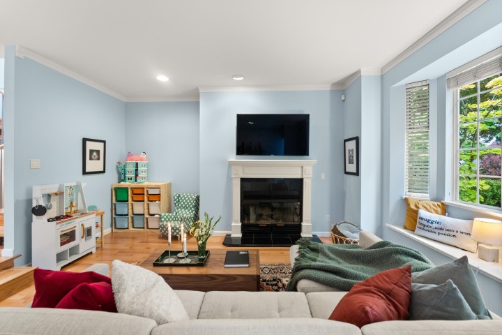 Photo 3 at 2146 W 14th Avenue, Kitsilano, Vancouver West