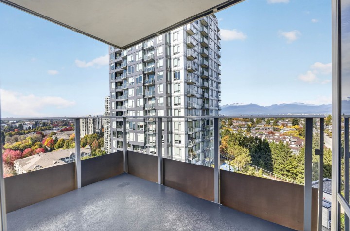 Photo 28 at 1702 - 5515 Boundary Road, Collingwood VE, Vancouver East