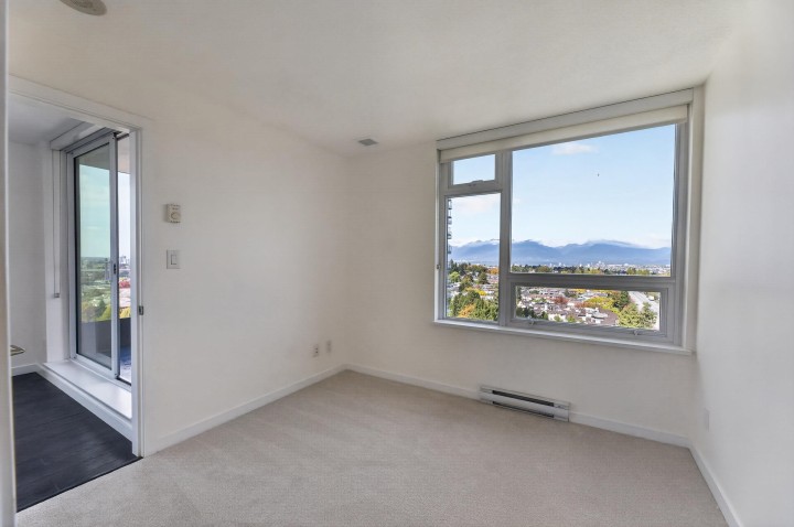 Photo 33 at 1702 - 5515 Boundary Road, Collingwood VE, Vancouver East