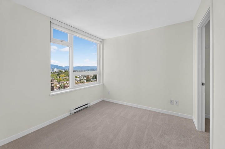 Photo 31 at 1702 - 5515 Boundary Road, Collingwood VE, Vancouver East