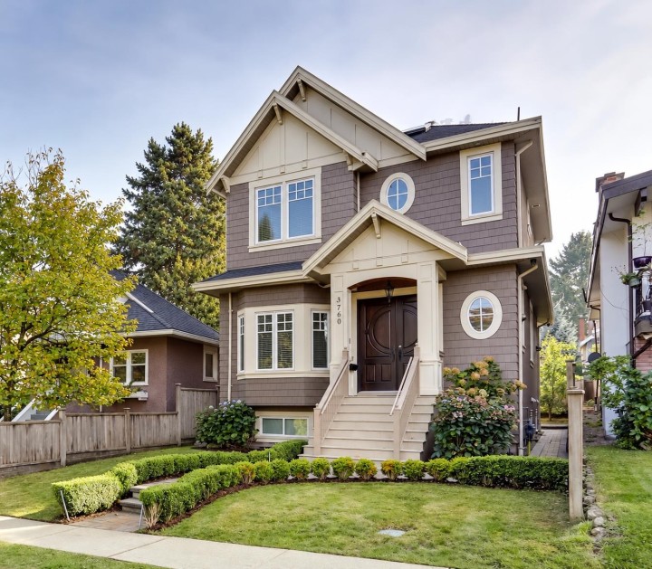 Photo 1 at 3760 W 17th Avenue, Dunbar, Vancouver West