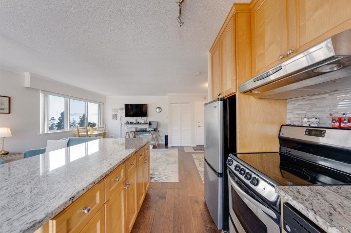 Photo 13 at 403 - 1845 Bellevue Avenue, Ambleside, West Vancouver