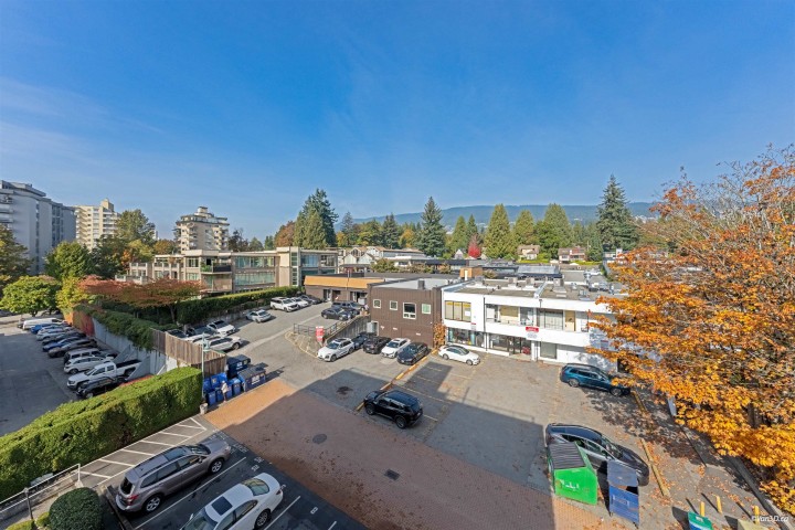 Photo 22 at 403 - 1845 Bellevue Avenue, Ambleside, West Vancouver