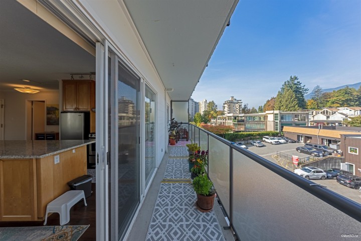 Photo 15 at 403 - 1845 Bellevue Avenue, Ambleside, West Vancouver