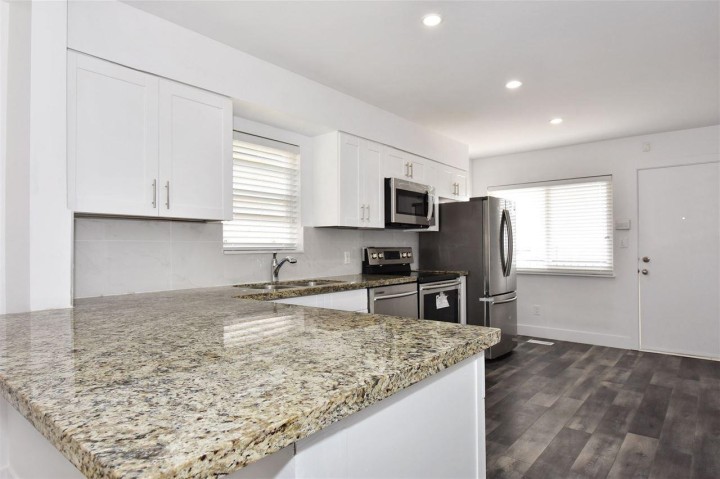Photo 5 at 776 E 63rd Avenue, South Vancouver, Vancouver East