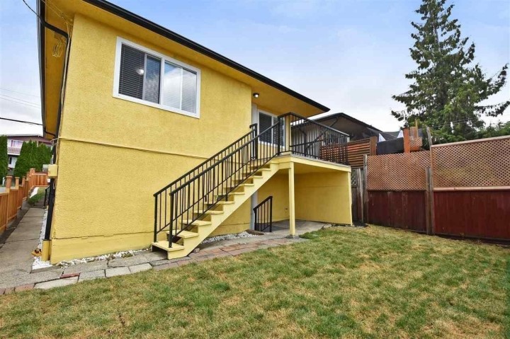 Photo 18 at 776 E 63rd Avenue, South Vancouver, Vancouver East