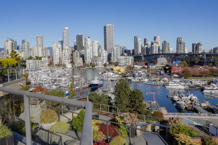 Photo 26 at 709 - 1490 Pennyfarthing Drive, False Creek, Vancouver West