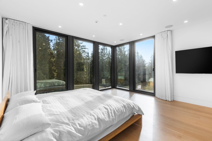Photo 13 at 645 Ballantree Road, Glenmore, West Vancouver