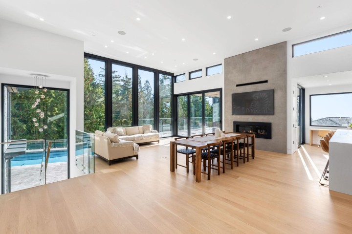 Photo 3 at 645 Ballantree Road, Glenmore, West Vancouver