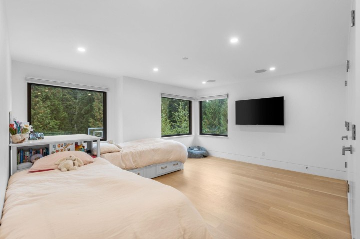 Photo 24 at 645 Ballantree Road, Glenmore, West Vancouver