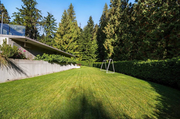 Photo 34 at 645 Ballantree Road, Glenmore, West Vancouver