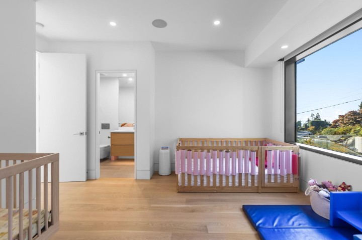 Photo 18 at 645 Ballantree Road, Glenmore, West Vancouver