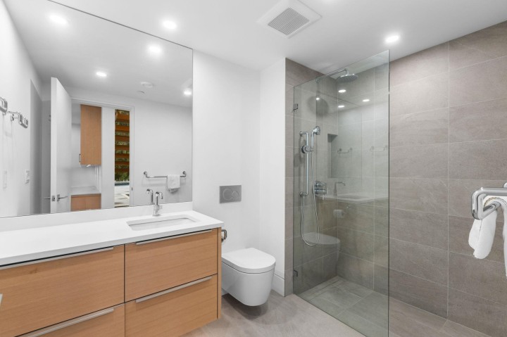 Photo 25 at 645 Ballantree Road, Glenmore, West Vancouver