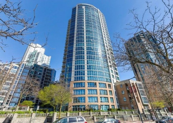 Photo 15 at 1206 - 388 Drake Street, Yaletown, Vancouver West