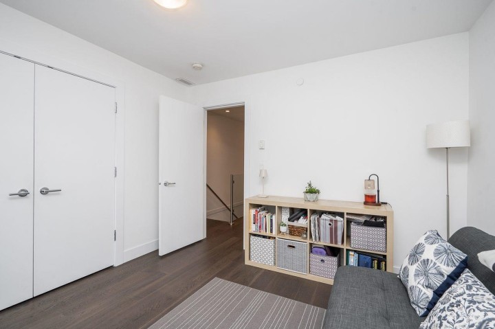 Photo 25 at 920 W 15th Avenue, Fairview VW, Vancouver West